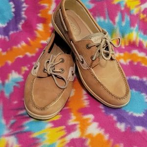 Sperry shoes